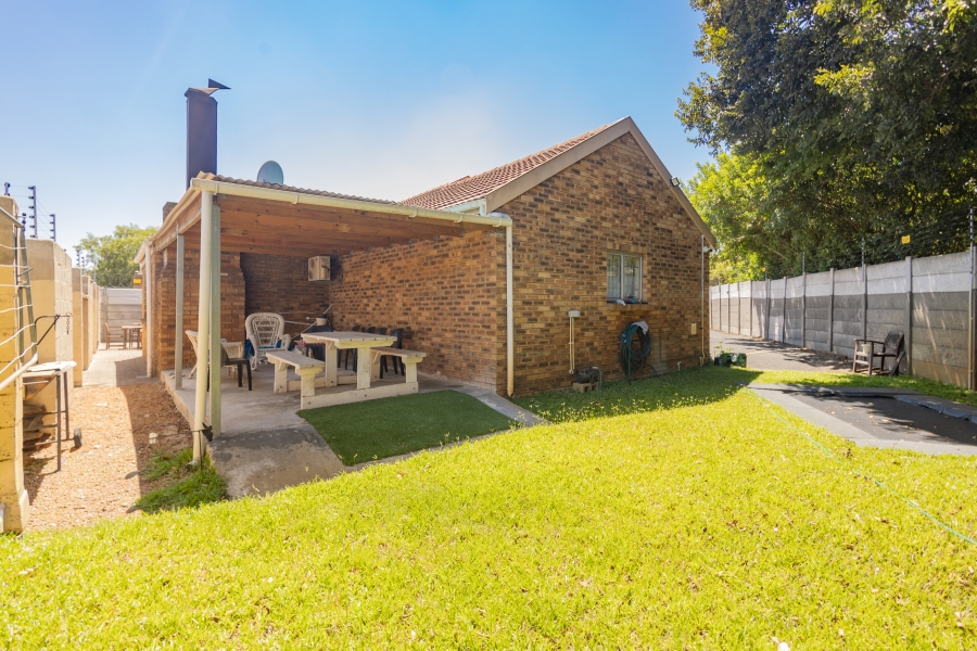 3 Bedroom Property for Sale in Amandelsig Western Cape